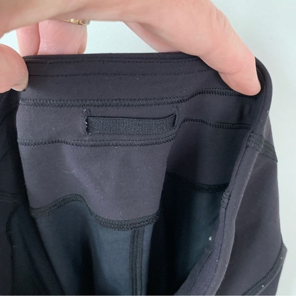 Lululemon Invigorate High Rise Shorts Size 4 - Picture 5 of 5